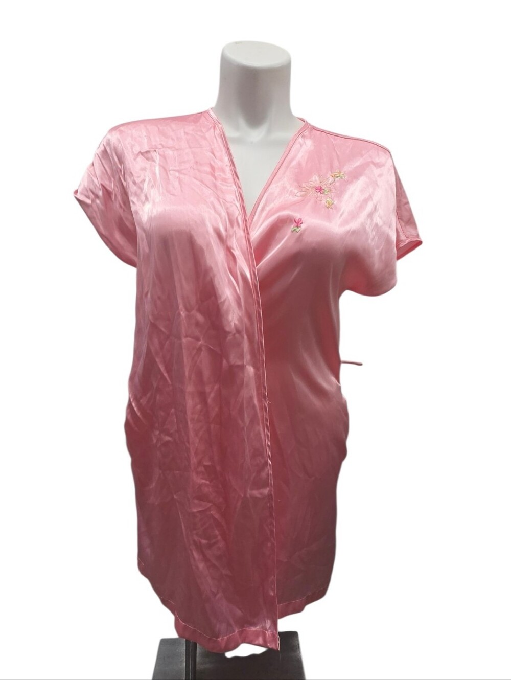Vintage L.A. Intimates Size Medium Pink Satin Short Sleeve Robe with Embroidery